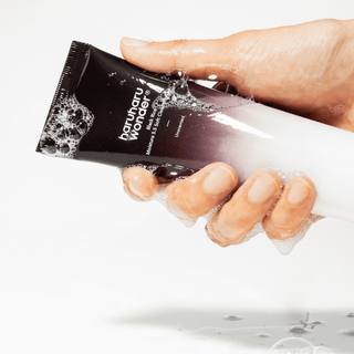 Haruharu Wonder Black Rice Moisture 5.5 Soft Cleansing Gel